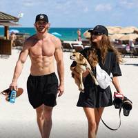 Logan Paul und Freundin relaxen vor Kampf am Strand