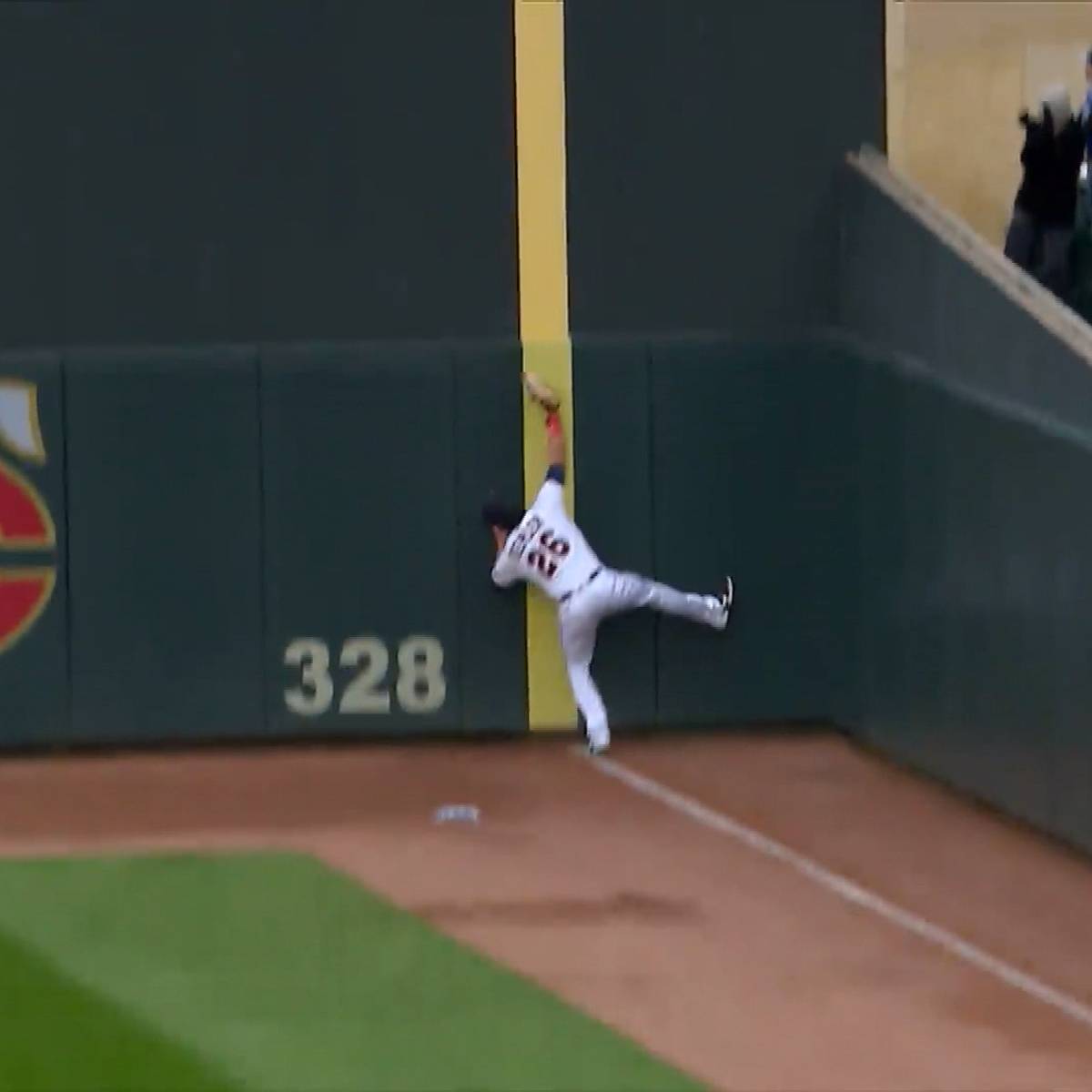 Catch-Wahnsinn in der MLB: Kepler rettet knapp vor der Mauer