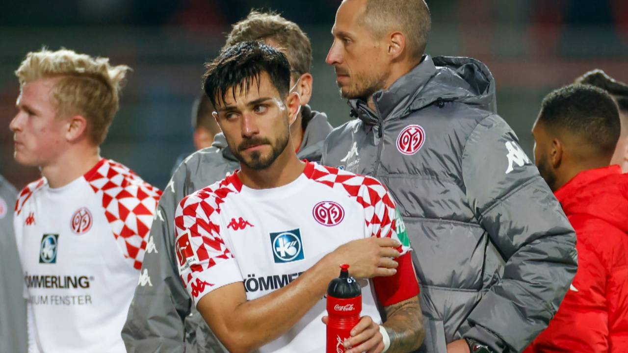 Latza: „In Schalkes Wunde drücken“