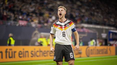 Joshua Kimmich absolvierte gegen die Slowakei (6:0) sein 106. Länderspiel und rückt damit in der ewigen DFB-Liste unter die Top Ten mit den meisten Einsätzen. Der Bayern-Star ist endgültig in der DFB-Elite angekommen. 