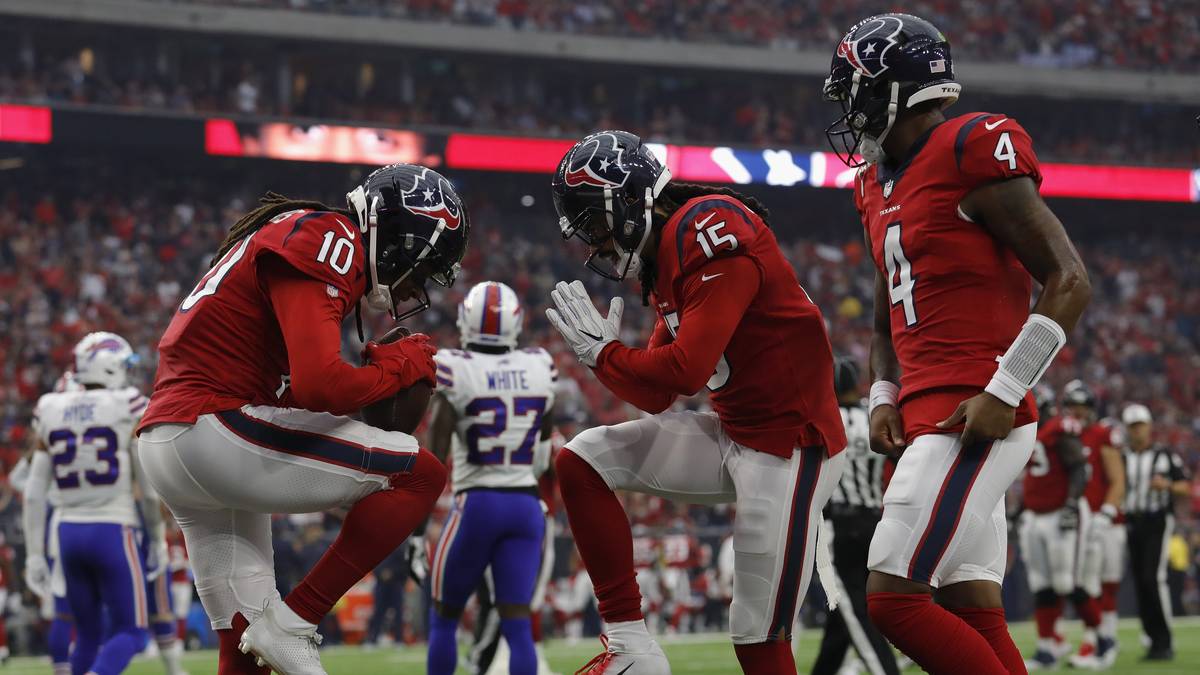 PLAYOFFS SOLLTEN KEIN PROBLEM SEIN: DeAndre Hopkins (l.), Will Fuller (m.) und Deshaun Watson kommen mehr und mehr in Fahrt. Nach zuletzt sechs Siegen in Folge thronen die Houston Texans auf Rang eins der AFC South. Die Playoffs sind kein Problem, vielleicht geht es sogar weit?