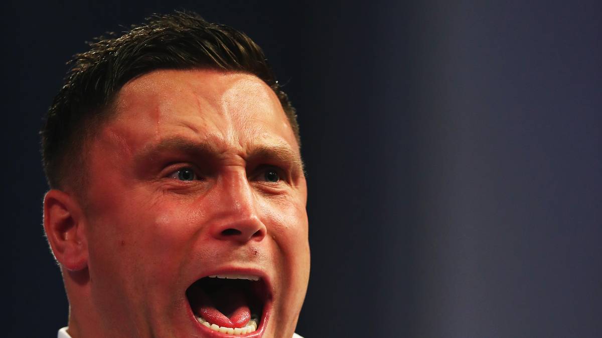 GERWYN PRICE (Wales): Auch der "Iceman" muss bei seiner ersten Premier-League-Teilnahme nach dem 9. Spieltag die Segel streichen