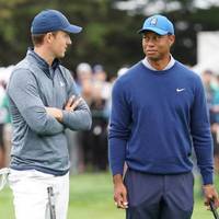 Die festgefahrenen Verhandlungen über eine Zusammenarbeit der PGA Tour mit der von Saudi-Arabien finanzierten LIV-Serie beschäftigen den Golfsport seit Monaten. Berichten zufolge sollen nun Topstars um Tiger Woods vermitteln.