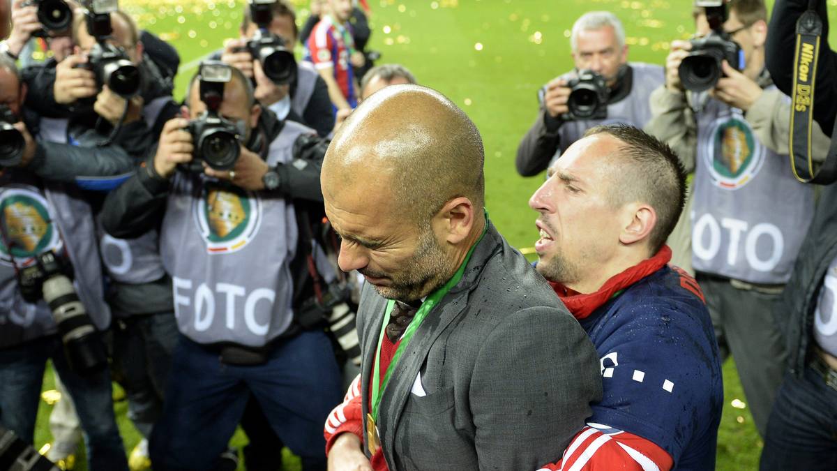 Die Fabelsaison 2013 ließ sich natürlich nicht toppen, aber Ribéry blieb auch in den kommenden Jahren unter Heynckes-Nachfolger Pep Guardiola unverzichtbar, wurde mit ihm dreimal hintereinander Meister, holte zweimal das Double - die Wiederholung des Champions-League-Triumphs gelang bekanntermaßen nicht