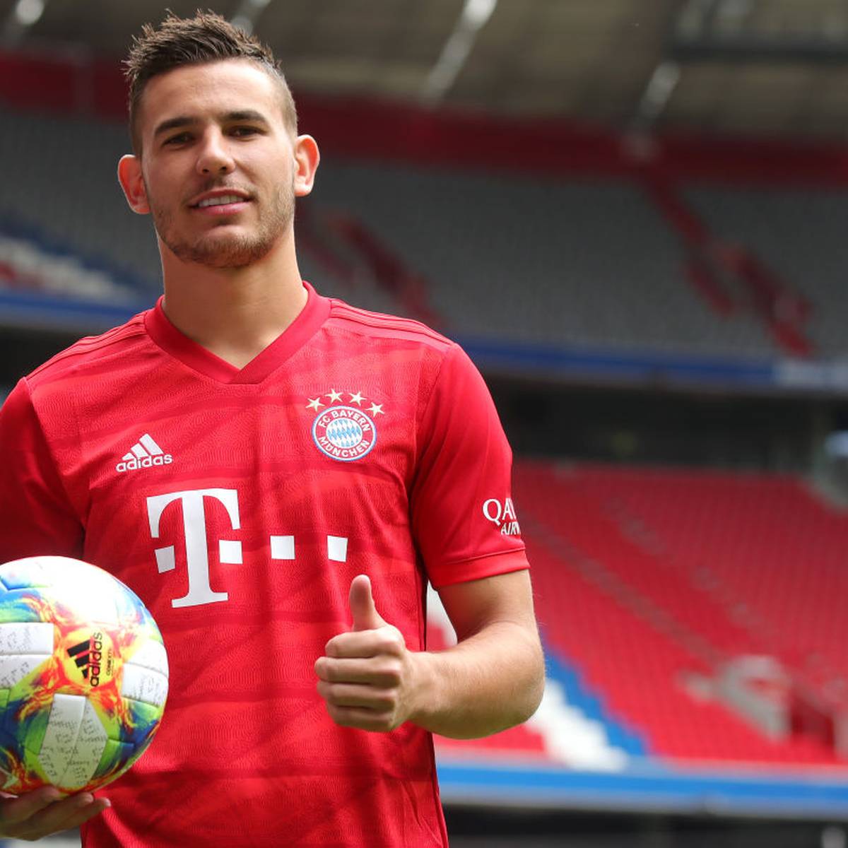 Fc Bayern Ausruster Adidas Erhalt Wegen Corona Milliardenkredit Von Der Kfw