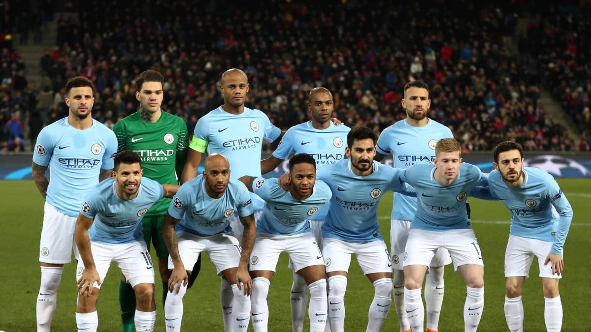 PLATZ 3 - MANCHESTER CITY: Pep Guardiola schmiss nur so mit Geld um sich - die Transferausgaben der "Citizens" überschritten die 300-Millionen-Euro-Marke. Dafür bekamen die Berater 26,85 Millionen Euro und ManCity kann sich wohl über die Meisterschaft freuen