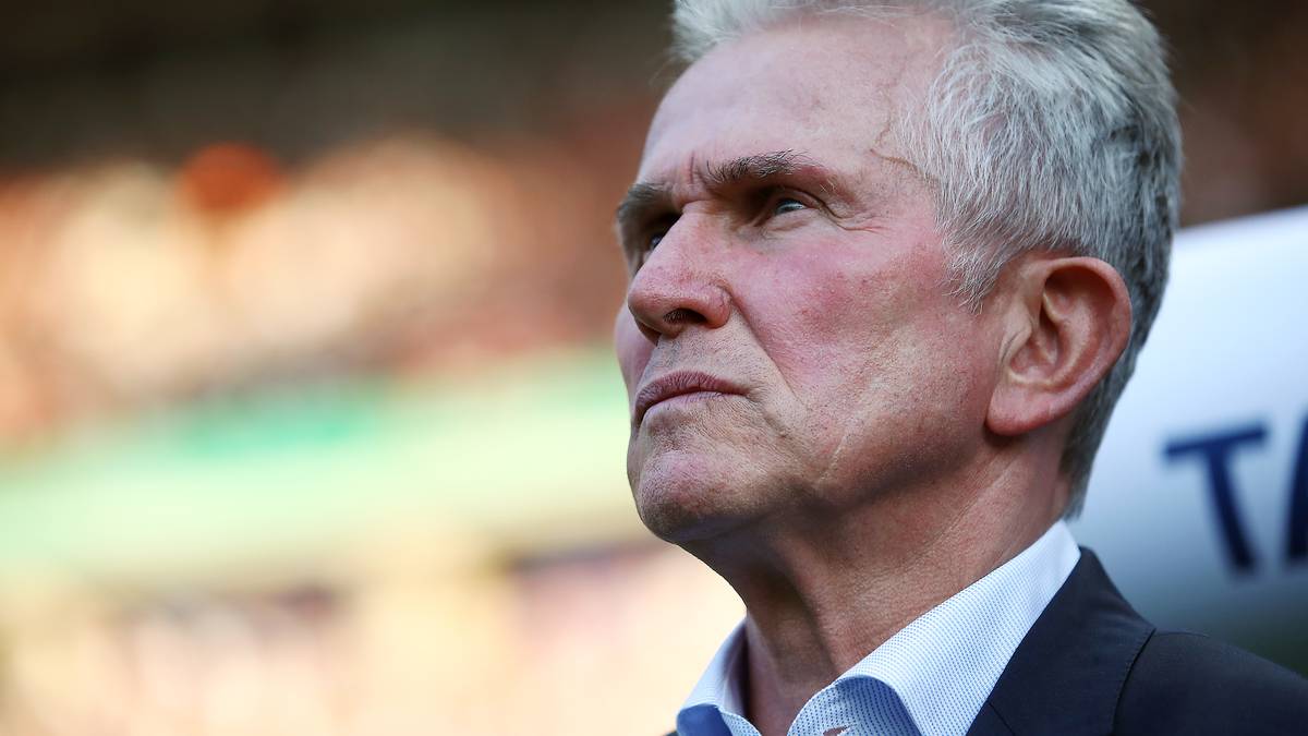 Die Abneigung der Eintracht-Fans gegenüber Heynckes hat allerdings auch ihre eigene Vorgeschichte. In der Saison 1994/95 trainierte er die Hessen - weniger erfolgreich. Nach nur neun Monaten löste er seinen Vertrag auf