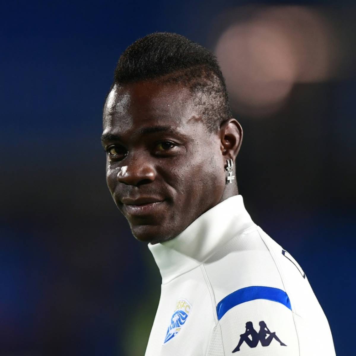 Mario Balotelli Spielt Wohl Fur Halbiertes Gehalt Bei Zweitligist Monza