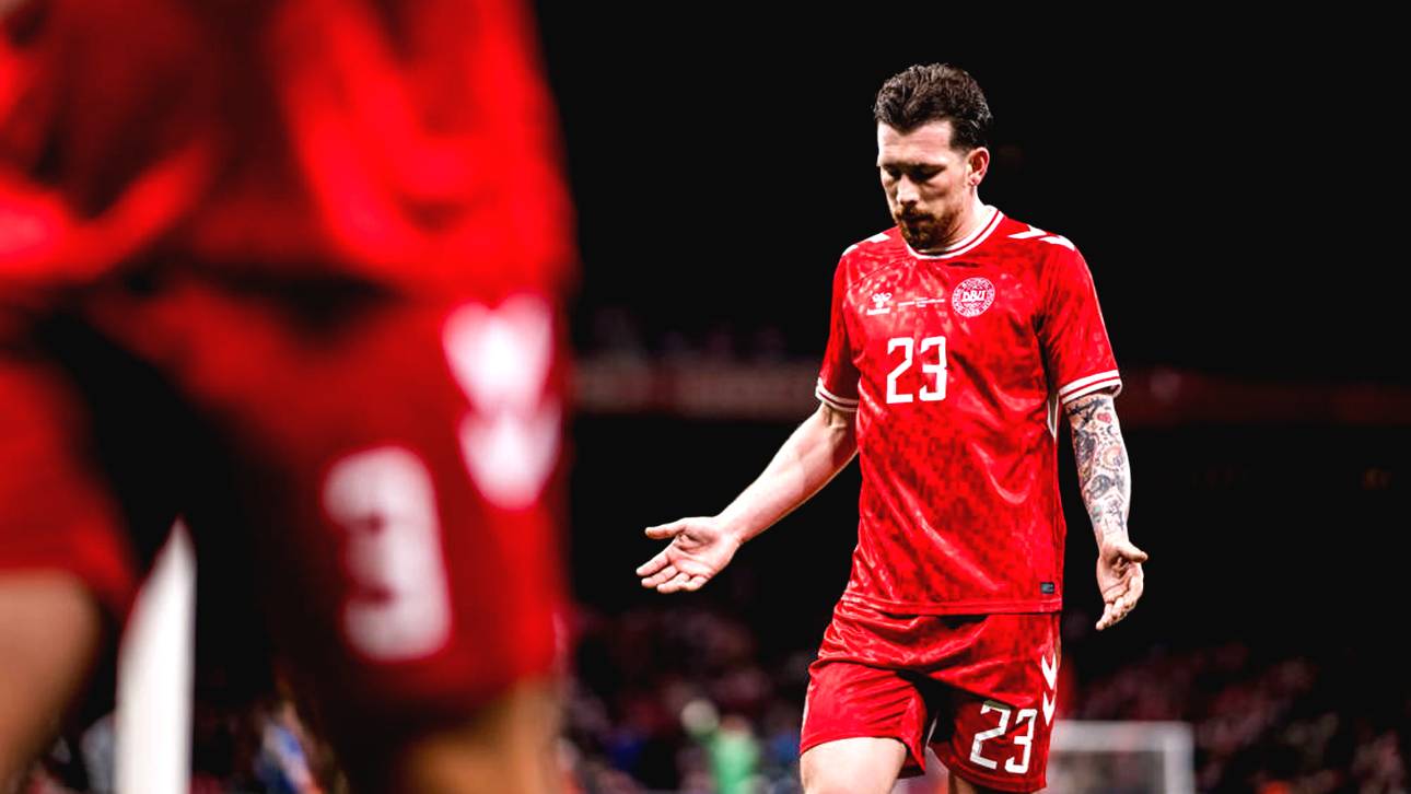 Ex-Bayern-Star rammt Schiri um