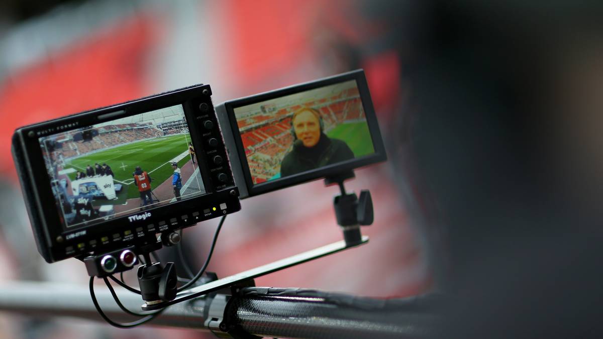 Neue Saison, neuer TV-Vertrag. Zur Spielzeit 2017/18 bekommen die Bundesliga-Vereine mehr Geld - insgesamt 1,16 Milliarden Euro pro Jahr