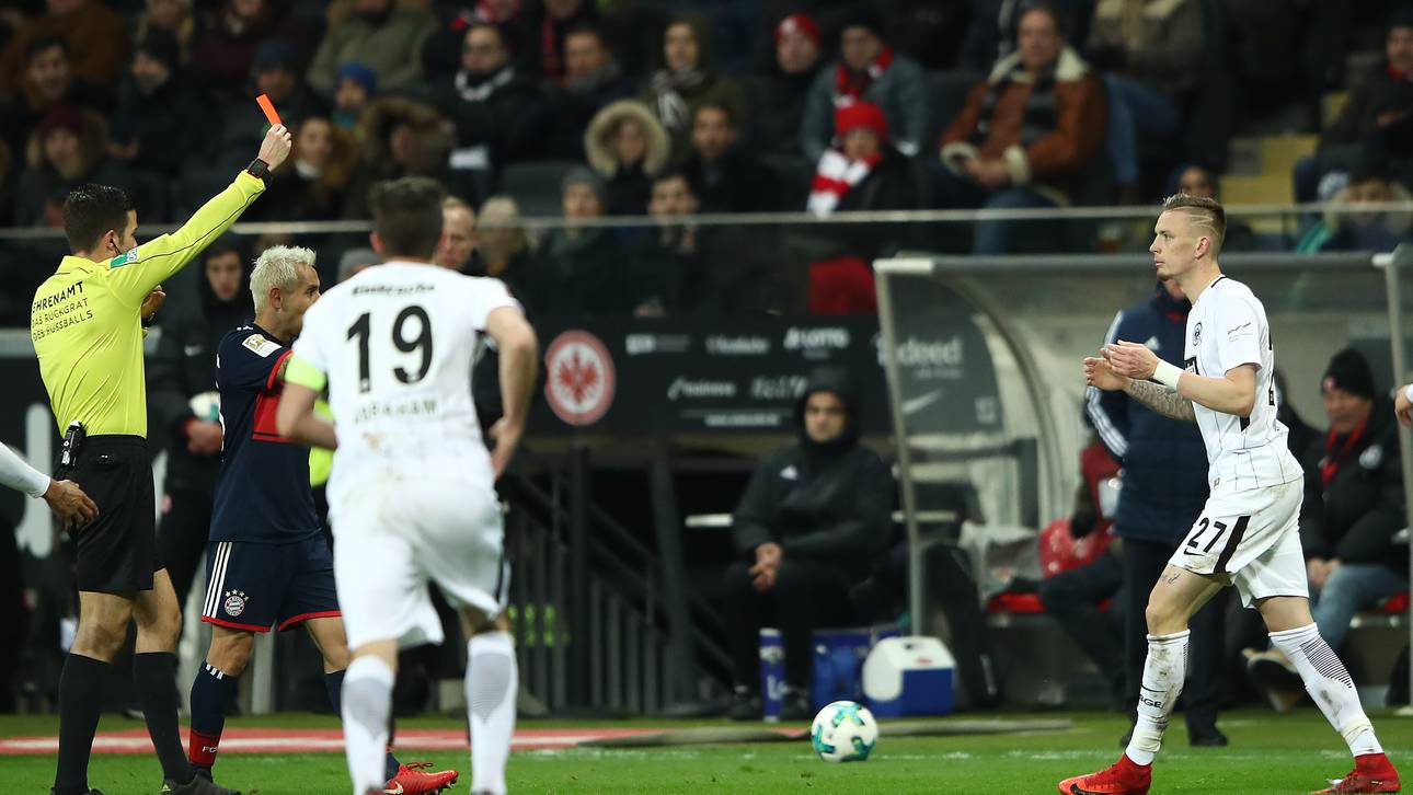 Premiere! Schiri nimmt Rot zurück