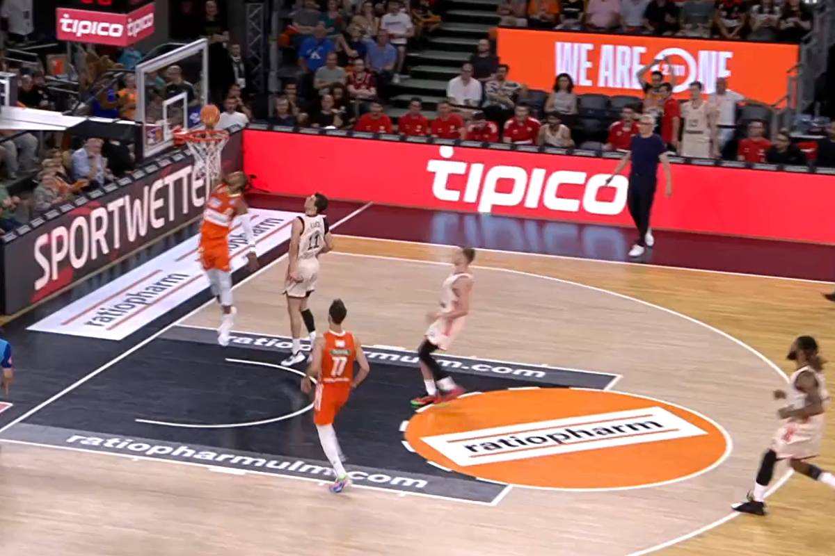 Im zweiten Spiel der Finalserie kocht Ulm Bayern ab. Das Team von Trainer Ty Harrelson kann sich auf einen überragenden Karim Jallow verlassen.