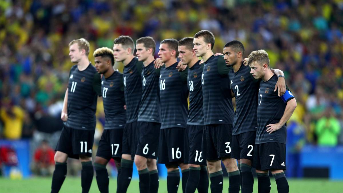Das DFB-Team darf lange auf die Goldmedaille hoffen. Doch Brasiliens Superstar Neymar besiegelt im Elfmeterschießen Deutschlands Niederlage