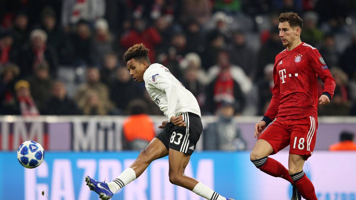 LEON GORETZKA: Spielte neben Joshua Kimmich im defensiven Mittelfeld. Die Doppel-Sechs gab dem Bayern-Spiel merklich Stabilität. Goretzka selbst spielte ordentlich, hatte auch immer wieder gute Balleroberungen, aber auch Ballverluste, die wehtaten. Kam beim 1:3-Gegentreffer gegen Gedson nicht in den Zweikampf (46.). Schöner Schuss noch aus der zweiten Reihe (70.). SPORT1-Note: 3,5