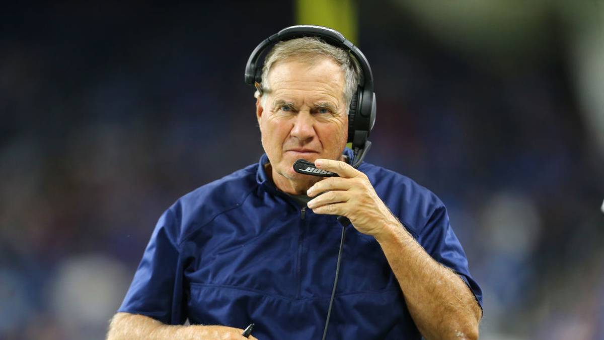 TRAINER: Bill Belichick hat schon alles gesehen, alles gewonnen und schon so gut wie alles (erlaubt oder nicht) gegen seine Gegner versucht. Viel besser wird es in der NFL nicht. Seit Jahren machen die Pats No Names zu Leistungsträgern - es ist zu vermuten, dass das auch dieses Jahr gelingt