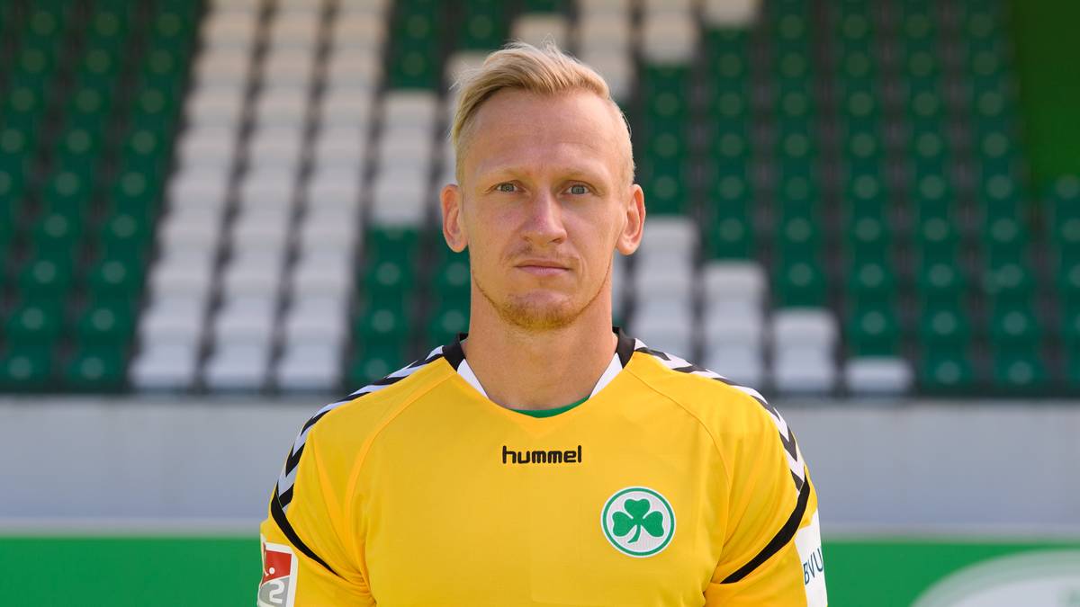 PLATZ 8: Sascha Burchert (SpVgg Greuther Fürth):  Weisse Westen: 7 - Gegentore 23