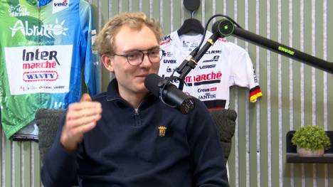 Im SPORT1-Podcast Deep Dive erzählt Rad-Profi Georg Zimmermann die skurrilste Geschichte, die er jemals bei der Tour de France erlebt hat.