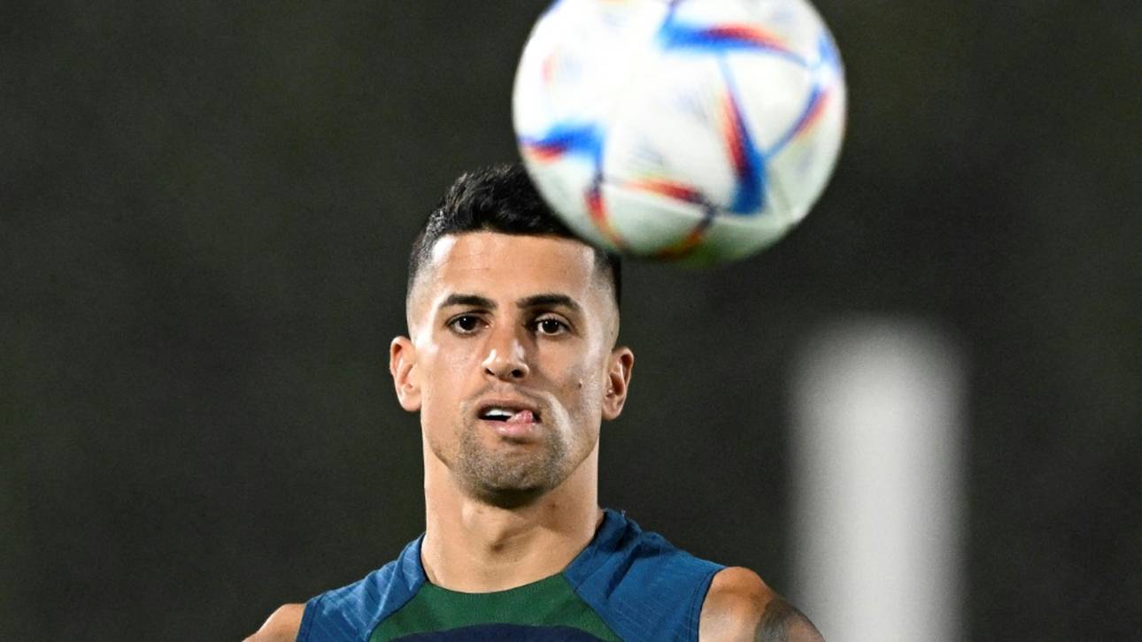 Bayerns Star-Neuzugang Cancelo gibt Startelf-Debüt in Mainz