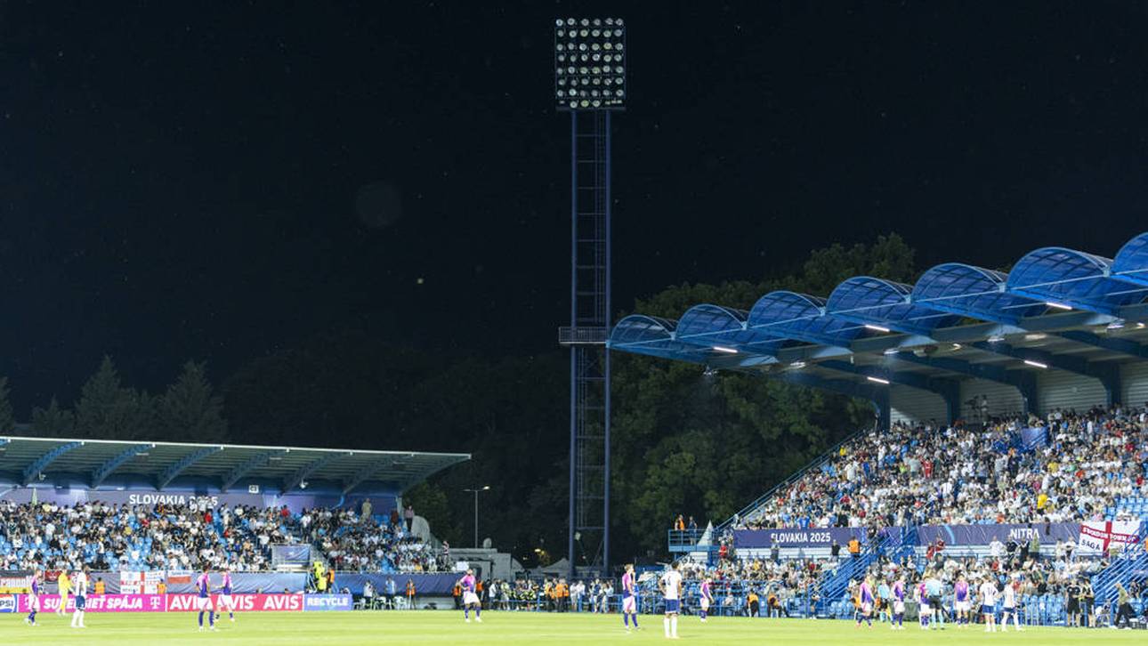 Kurioser Halbzeitpfiff bei DFB-Spiel