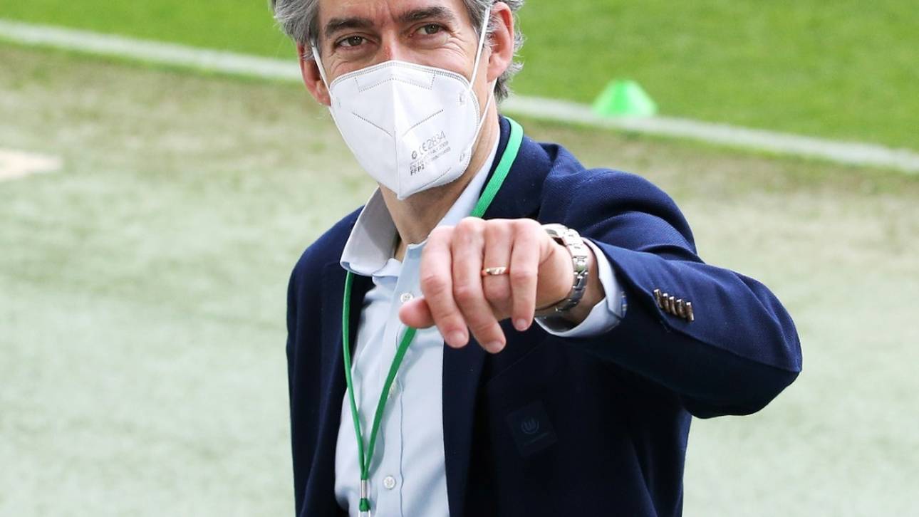 Wolfsburg verlängert mit Meeske