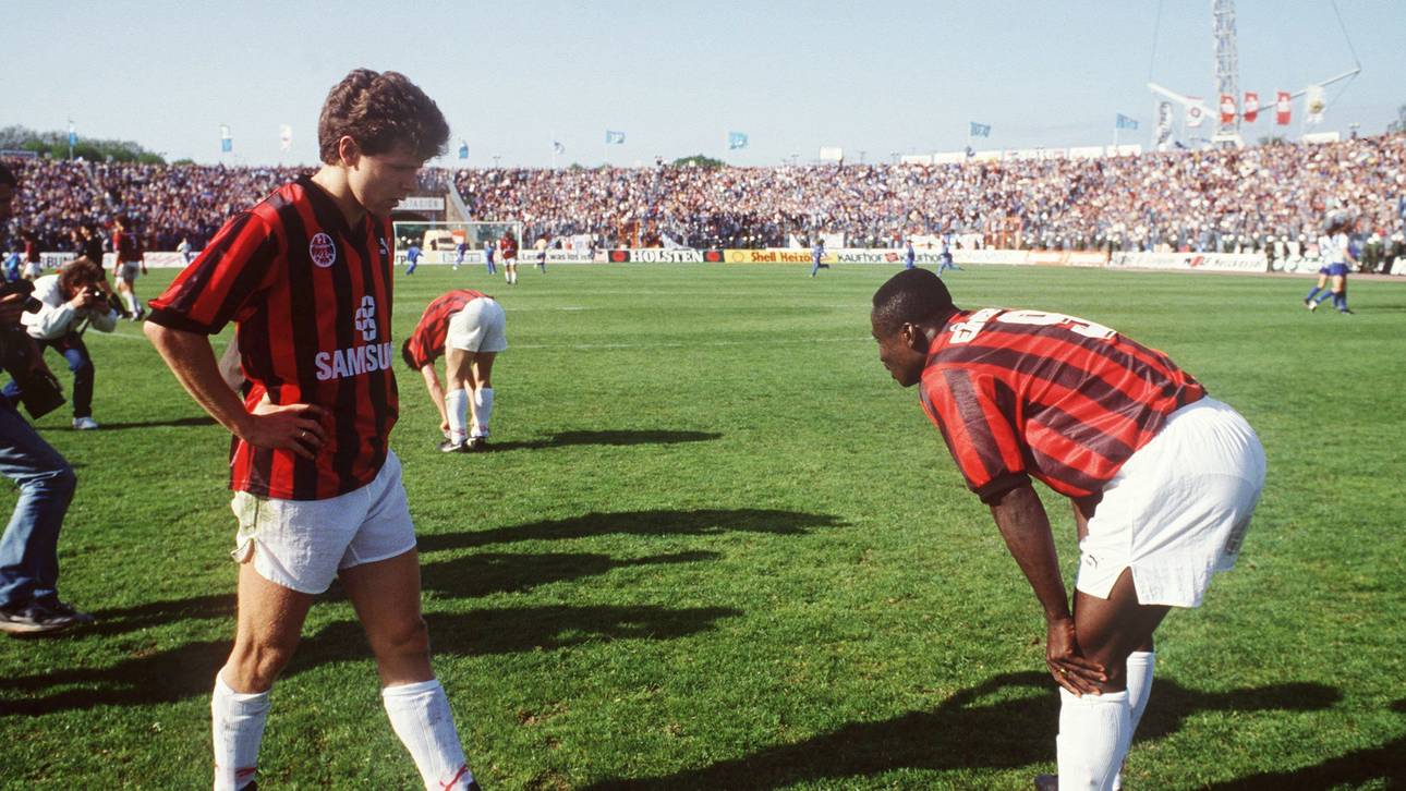 Andreas Möller (l.) und Anthony Yeboah trauern der verpassten Meisterschaft 1992 hinterher
