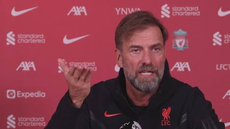 Abermals wurde Liverpools Trainer Jürgen Klopp zum Thema Transfers im Winter befragt, nachdem derzeit vier Stürmer verletzt ausfallen. Der Deutsche war über diese Frage überhaupt nicht amüsiert.