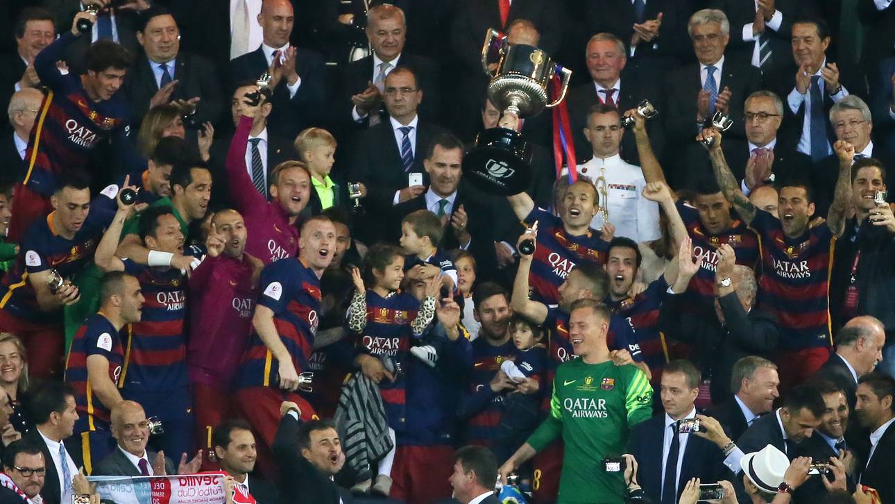 Barca holt Pokal bei Kartenfestival