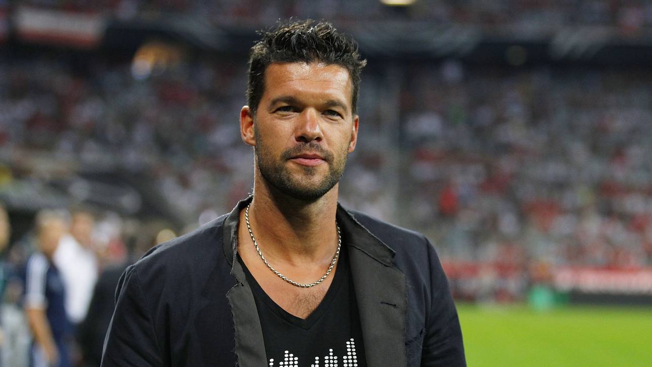 Ballack lässt Neuer hinter sich