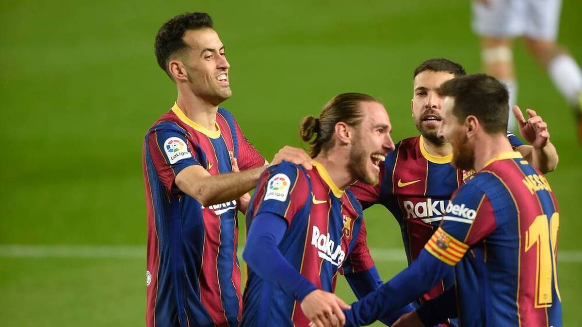 Messi-Gala bei Rekordspiel - Barca setzt Atlético unter Druck