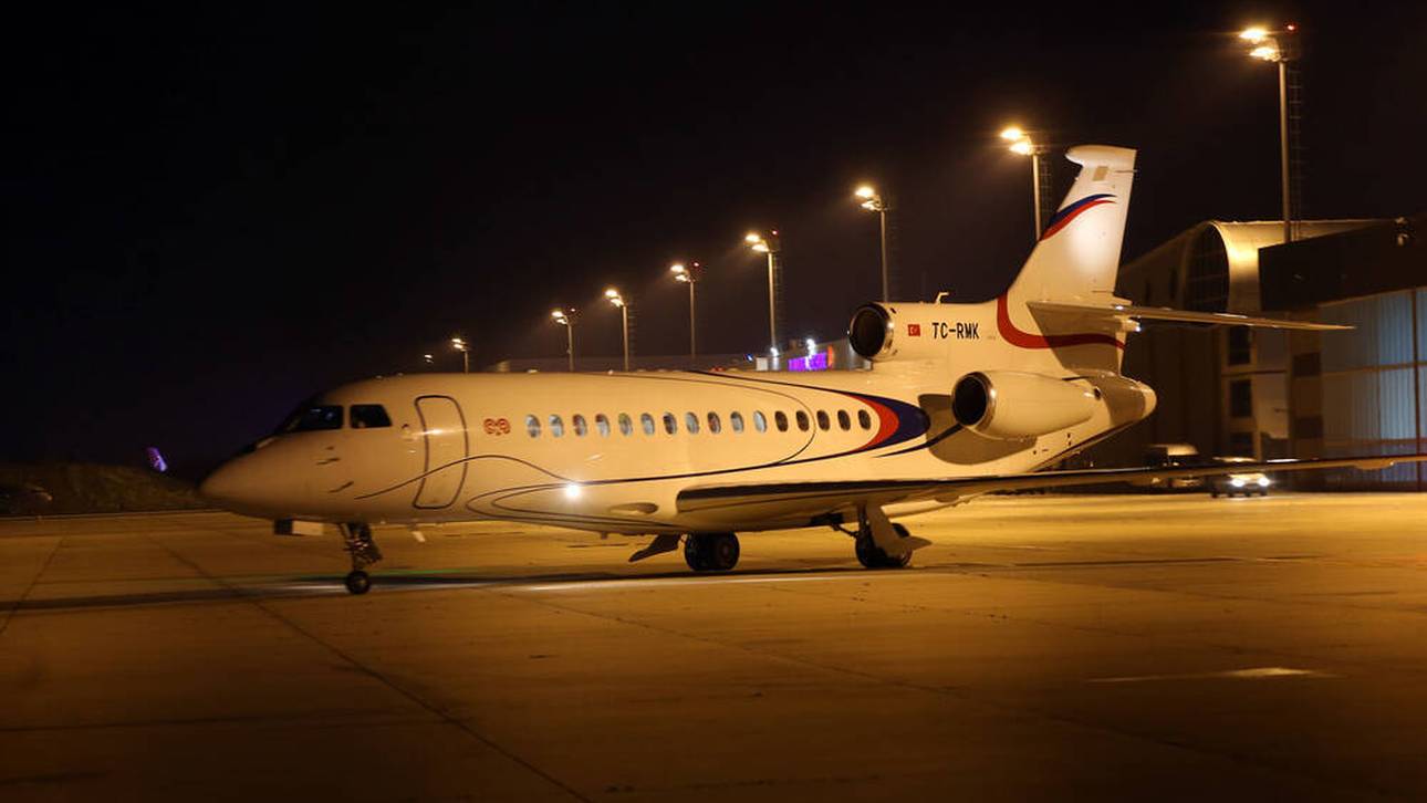 Özils Flug löst irres Interesse aus