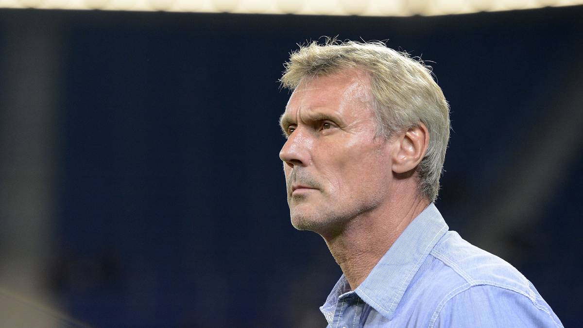 TEAM REST DER WELT -
RUDI BOMMER (52) - ehemalige Vereine als Trainer: TSV 1860 München, MSV Duisburg, Wacker Burghausen, 1. FC Saarbrücken