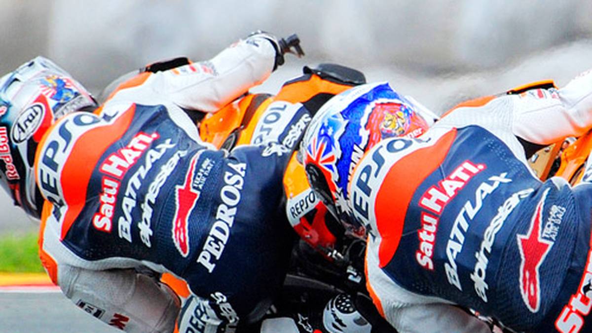 Vom Start weg entbrennt auf dem Sachsenring 2012 ein packender Kampf zwischen Pedrosa und Stoner. Die Entscheidung fällt erst in der vorletzten Kurve durch einen Sturz von Stoner. Für Pedrosa ist dadurch der Weg zum Sieg frei
                  