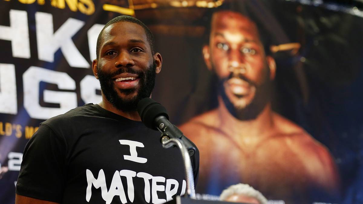 Aber auch Bryant Jennings hält mit Lob über die eigenen Stärke nicht hinterm Berg: "Am 25. werde ich hier Geschichte schreiben. Einer von uns wird verlieren müssen. Aber wissen Sie was? Ich glaube nicht, dass ich das sein werde"