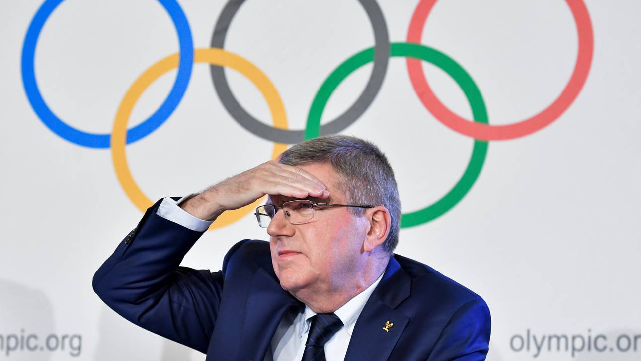 Anwalt fordert Bach-Rücktritt