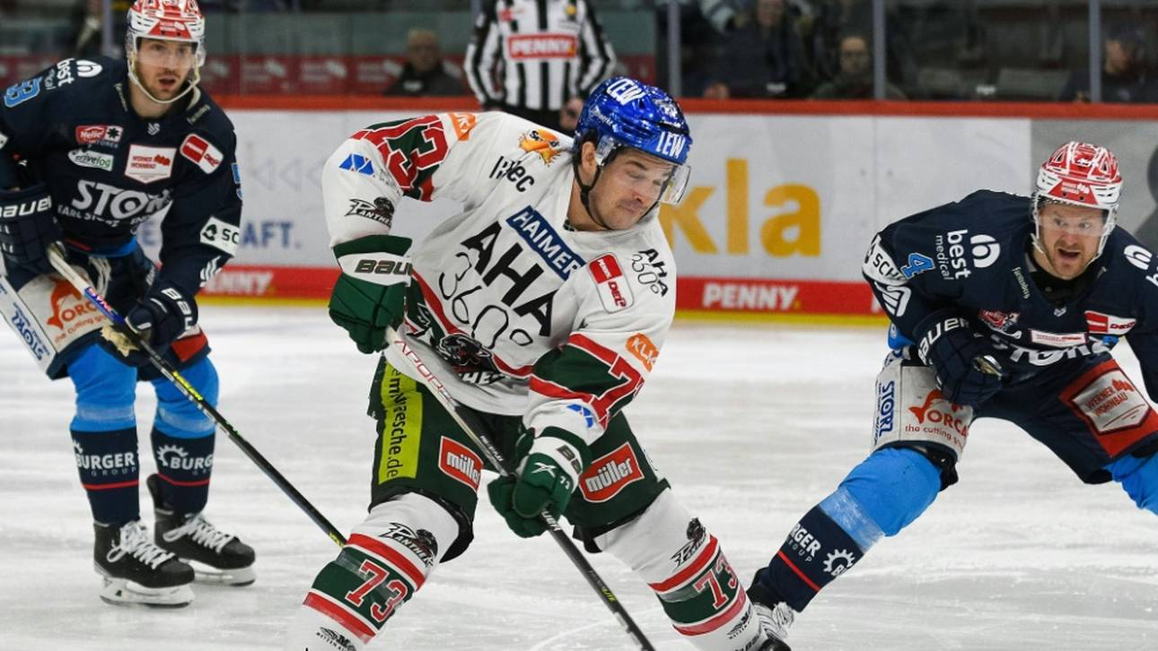 Augsburg bindet Angreifer