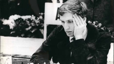 Bobby Fischer wurde als erster US-Amerikaner Schach-Weltmeister, besiegte den Russen Boris Spasski