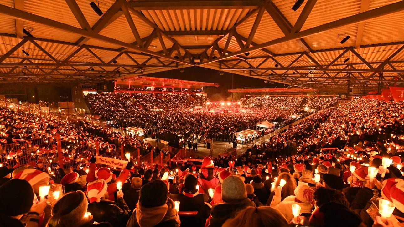 Union-Fans trällern Weihnachtslieder