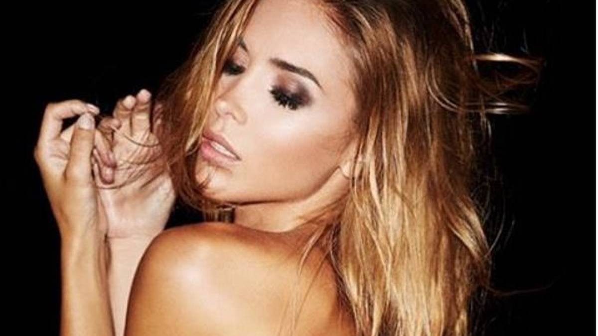 Die EM ist nicht das erste große Turnier für das Model. Vor zwei Jahren feierte sie mit ihrem WM-Held sein Siegtor im Finale gegen Argentinien