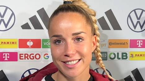 Angesprochen auf eine mögliche Heim-EM der Frauen in Deutschland, hat DFB-Kapitänin Giulia Gwinn eine klare Meinung.