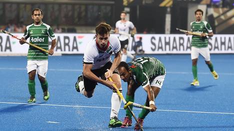 Germany v Pakistan - FIH Men's Hockey World Cup: Timm Herzbruch (r.) startete mit Deutschland mit einem Erfolg in die Hockey-WM