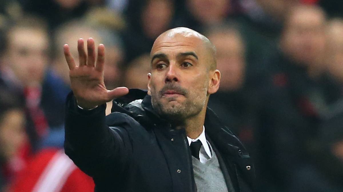 Bayern-Trainer Pep Guardiola warnt völlig zu Recht davor, Benfica zu unterschätzen. Er vertraut auf sein bewährtes 4-1-4-1-System mit Thomas Müller als Freigeist zwischen Mittelfeld und Sturm. Benfica spielt ein 4-4-2 mit Superknipser Jonas und dem ehemaligen Gladbacher Kostas Mitroglou im Sturm. Auch auf die Duelle Vidal gegen Renato Sanches, Ribery gegen Gaitan und Kimmich gegen Lindelöf darf man sich freuen. SPORT1 vergleicht die Teams im Head-to-head