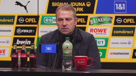 Nach der Schreck-Szene um Joshua Kimmich weiß Hansi Flick noch nichts Neues über die Schwere der Verletzung. Der Bayern-Coach sorgt sich um seinen Schlüsselspieler.