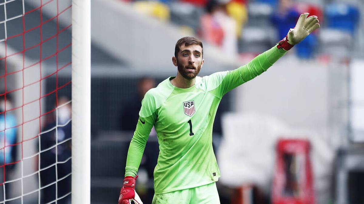 Matt Turner im Torwarttrikot 