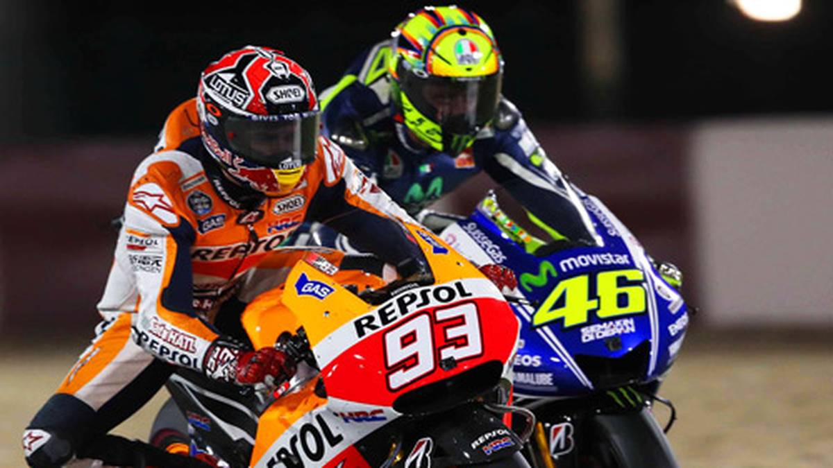 In Katar duelliert sich Marquez dann mit seinem Idol Rossi. Nach Stürzen von Lorenzo und Bradl entwickelt sich gegen Mitte des Rennens ein Zweikampf zwischen Marquez und Rossi, in dem sich nach einigen spektakulären Überholmanövern die Jugend letztendlich durchsetzt
                  