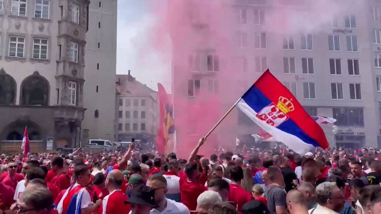 Erster Sieg? Serben und Slowenen machen München unsicher | EM 2024