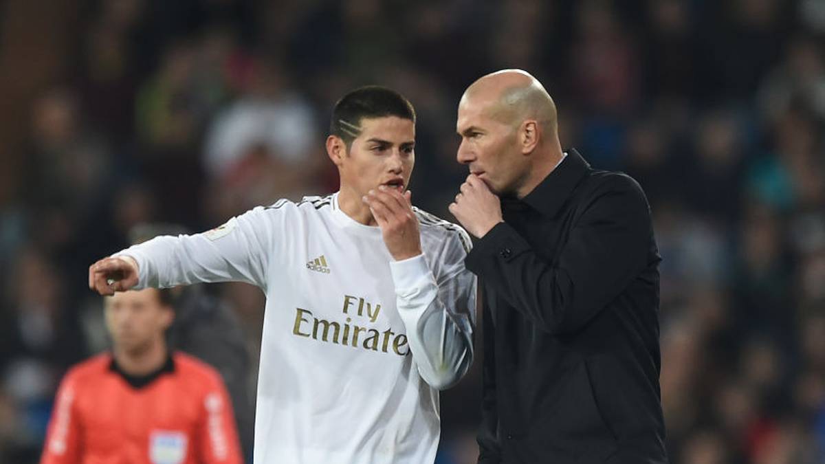 Die Zeit von James Rodriguez bei Real Madrid ist offenbar abgelaufen. "Ich weiß nicht, ob er noch einmal für Real spielen wird", sagte Trainer Zinedine Zidane nach dem 2:0 Sieg gegen Deportivo Alaves. 