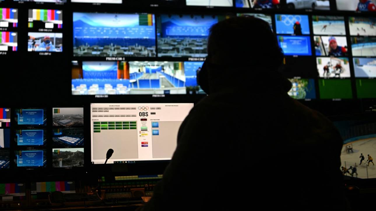 China-TV zeigt keine Fans ohne Maske