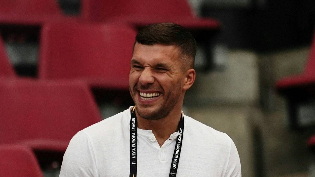 Podolski: „Wir wollen die Trophäe“