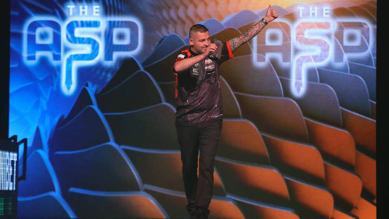 Darts-WM: Aspinall legt los