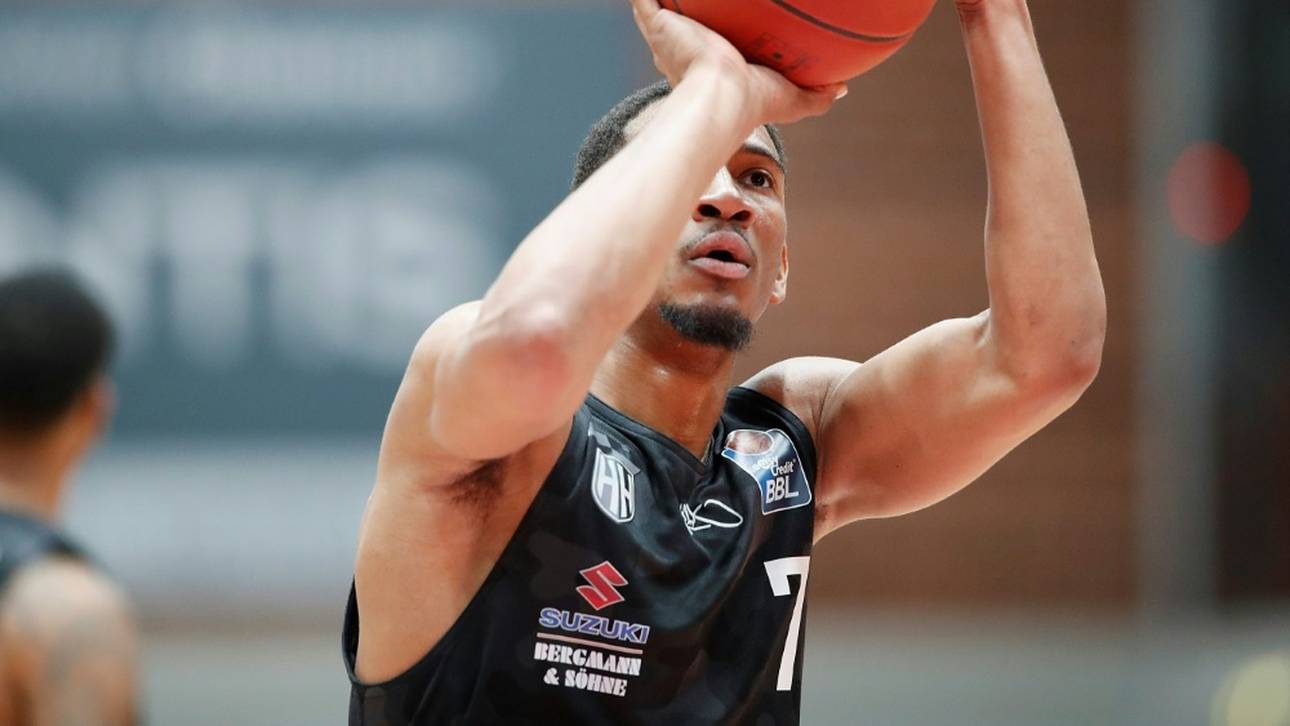 Hamburg Towers mit Fans vs. ALBA